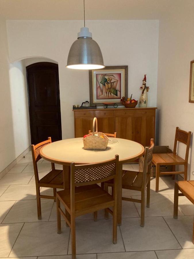 Apartamento Praia Da Enseada กัวรูจา ภายนอก รูปภาพ